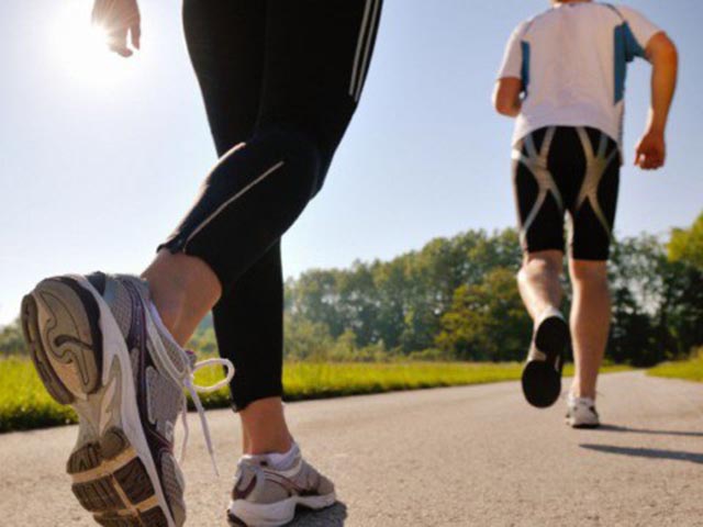 Chạy bộ giúp giảm chỉ số đường huyết từ đó giúp ngăn chặn bệnh tiểu đường