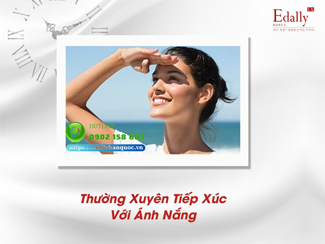 Thường xuyên tiếp xúc với ánh nắng mặt trời là nguyên nhân khiến chúng ta lão hóa sớm