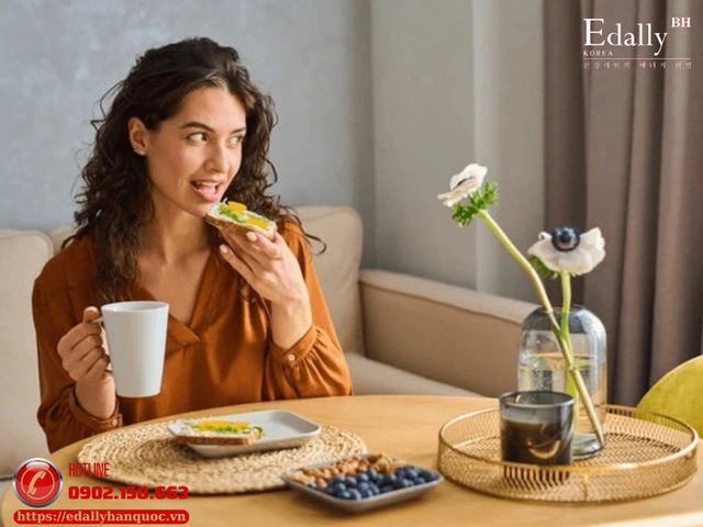 Hướng dẫn bổ sung bữa phụ an toàn cho người bệnh tiểu đường bận rộn