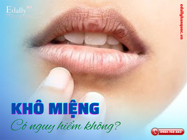 Khô miệng có nguy hiểm không?