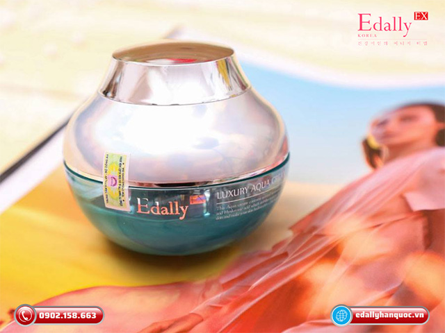 Kem dưỡng ẩm cung cấp khoáng chất Edally EX là món đồ Mỹ phẩm không thể thiếu khi đi du lịch