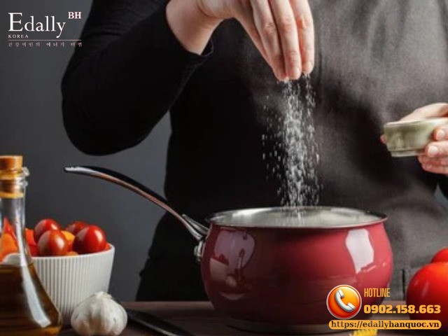 Sự thật về muối và huyết áp - vì sao ăn mặn lại làm tăng huyết áp?